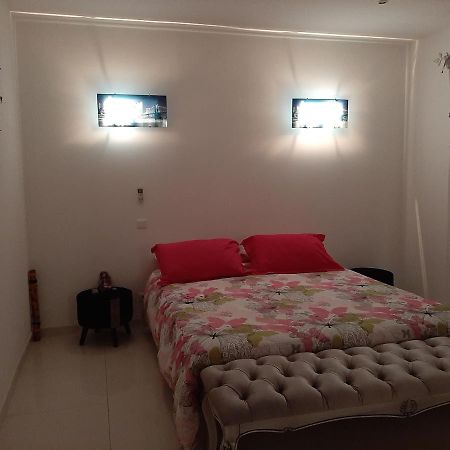 Les Collines D'Ugernum Bed and Breakfast Beaucaire  Εξωτερικό φωτογραφία