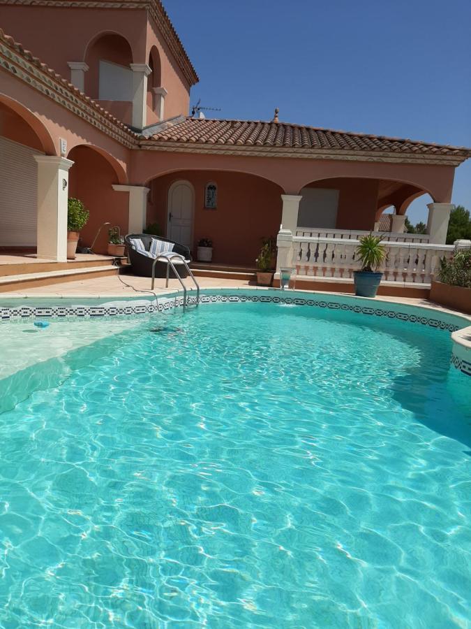 Les Collines D'Ugernum Bed and Breakfast Beaucaire  Εξωτερικό φωτογραφία